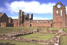 Arbroath Abbey, site of the first battle between Clans Gordon and Lindsay, which later tied into the Royal-Black Douglas feud Arbroath Abbey - geograph.org.uk - 3180.jpg