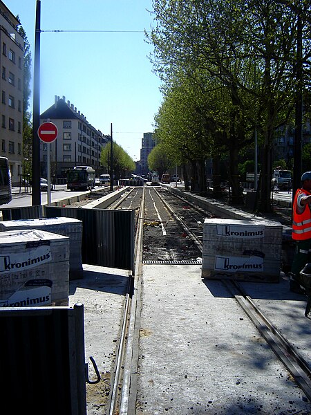 File:Aristide Briand chantier avril 2007 - 2.jpg