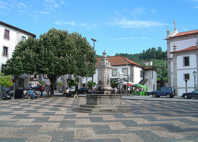 File:Arouca - Portugal (91842719).jpg