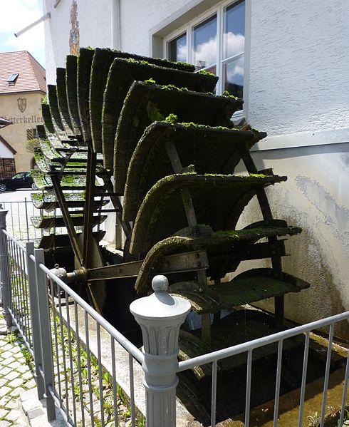 File:Aulendorf - Mühlrad der Herrenmühle 1606.jpg