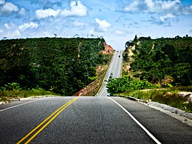 Linha Verde, uma das duas principais rodovias que passam por Estância.