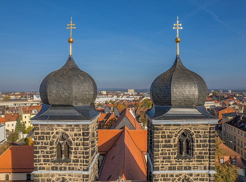 File:Bamberg Türme St. Gangolf-20211029-RM-153153.jpg