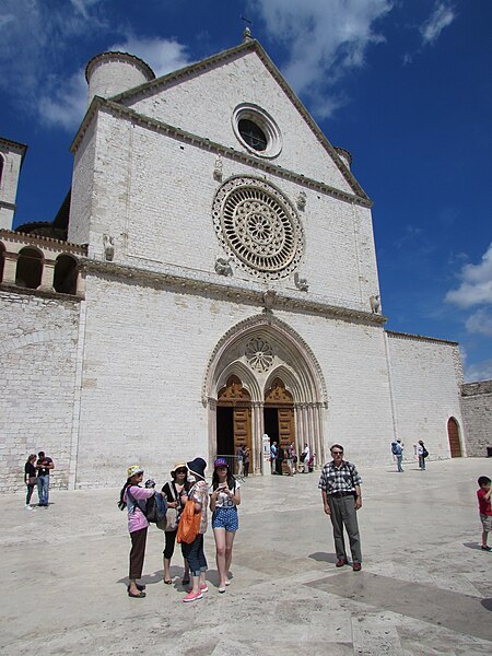 File:Basilica San Francesco din Assisi21.jpg