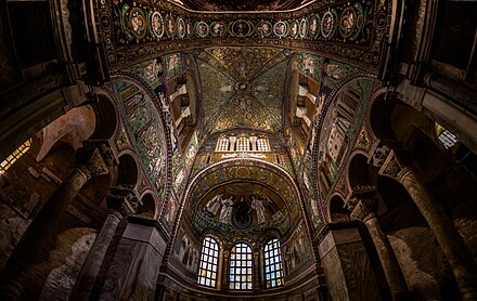 Данте упоминает церковь сан. Базилика Сан-Витале в Равенне мозаика. Храм Святого Виталия в Равенне. Базилика Сан-Витале, Равенна, Италия. Церковь Сан Витале в Равенне.