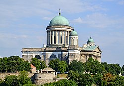 Basilica in Esztergom, Hungary 01.jpg