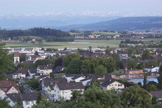 <span class="mw-page-title-main">Bassersdorf</span> Municipality in Zürich, Switzerland