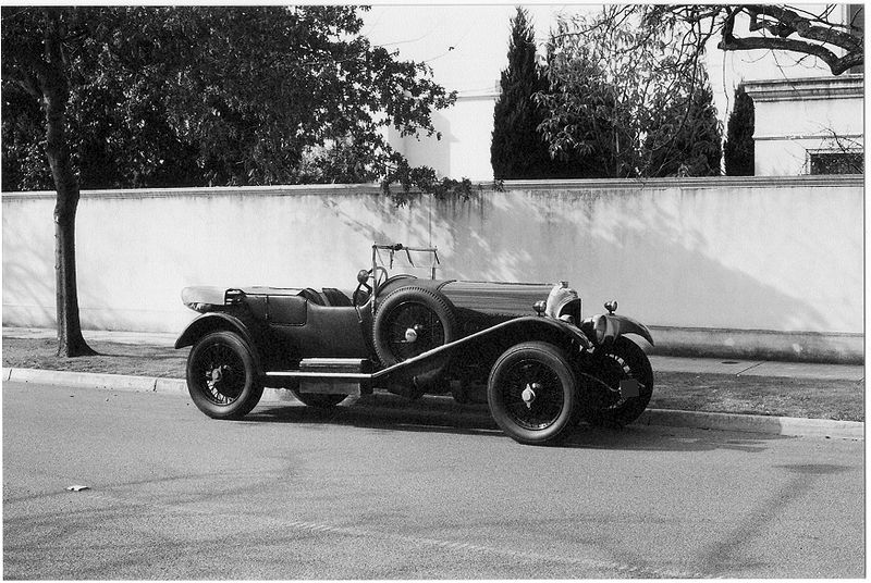 File:Bentley 3 litre original vdp tourer 1927.jpg
