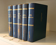 1951 book set published by Aufbau-Verlag Bibliothek fortschrittlicher Schriftsteller.JPG