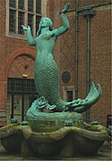 Bronze Bloye mermaid at Birmingham University Guild of Students (C)