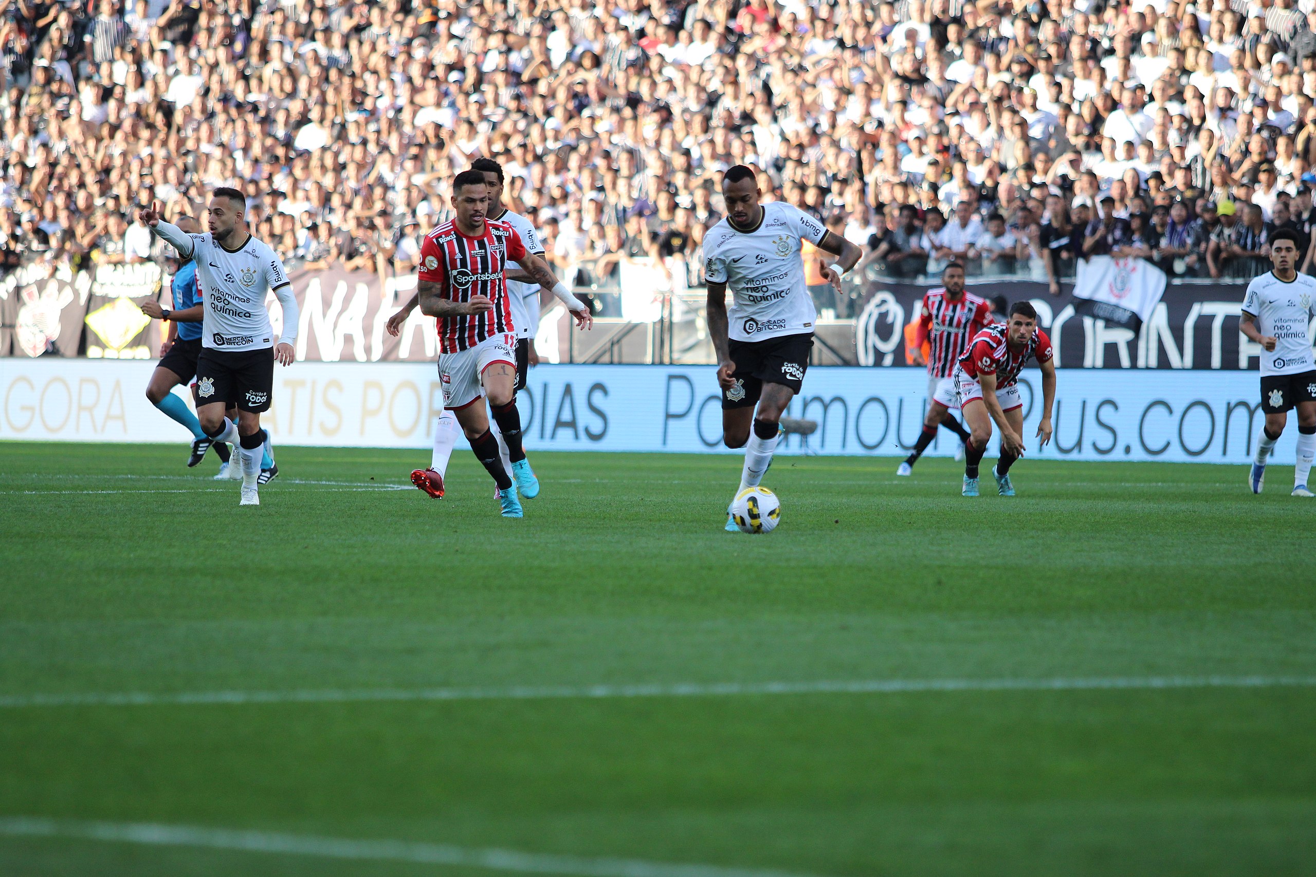 File:Majestoso - sao paulo and corinthians - campeonato paulista