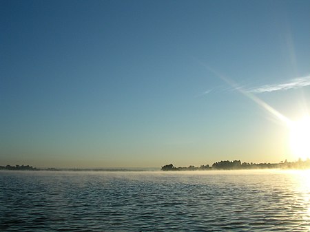 Brasilia ParanoaLake sun.jpg