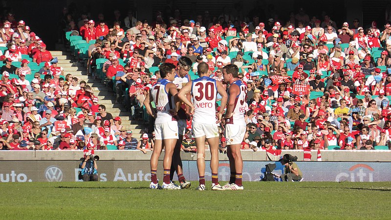 File:Brisbane Lions players 2013-05-05 (8745222470).jpg