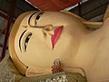 English: Reclining Buddha, Twante (a town near Yangon), Myammar) Deutsch: Liegende Buddha-Statue in Twante (einer Stadt nahe Yangon, Myammar)
