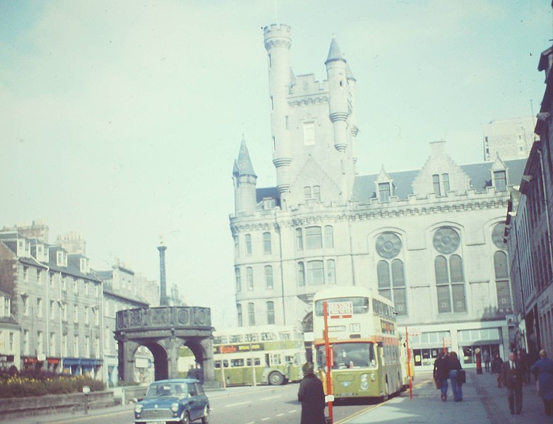 File:Castlegate, Aberdeen - geograph.org.uk - 2982065.jpg