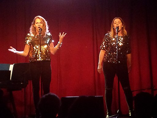 Catherine Trudeau et Léane Labrèche-Dor au La Sala Rossa