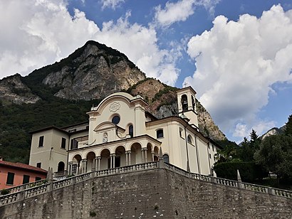 Come arrivare a Santuario Di San Girolamo Emiliani con i mezzi pubblici - Informazioni sul luogo