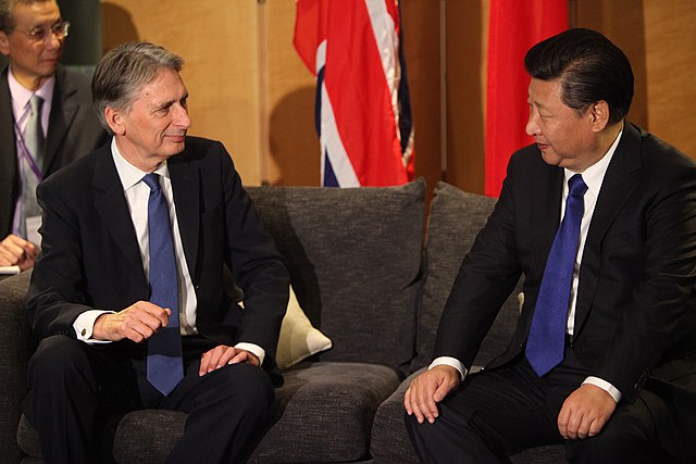 Hammond welcoming Chinese president Xi Jinping to London, 19 October 2015