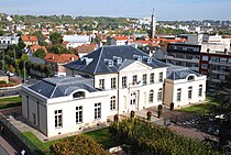 Château seigneurial de Villemomble 2012. aastal, pärast renoveerimist. Jpg