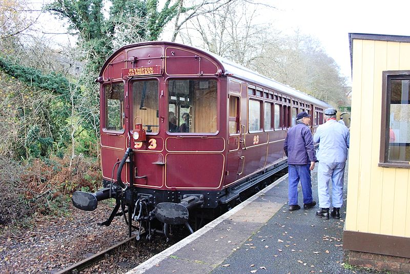 File:Coombe Junction Halt - GWR SRM 93.jpg