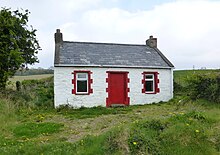 A cottage on Inch Island, Ireland Country cottage, Inch Island - geograph.org.uk - 3951065 (cropped).jpg