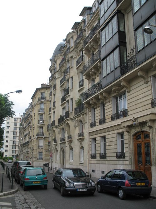 Street at the border between Courbevoie and Asnières