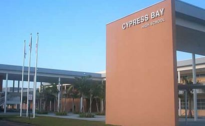 How to get to Cypress Bay High School with public transit - About the place