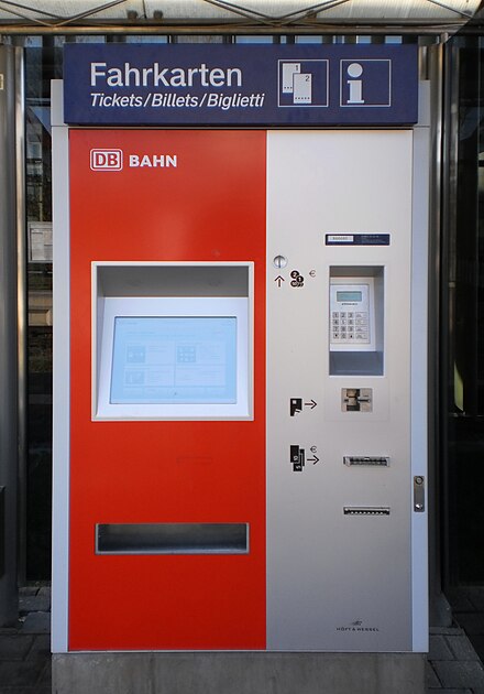 New DB touchscreen ticket machine