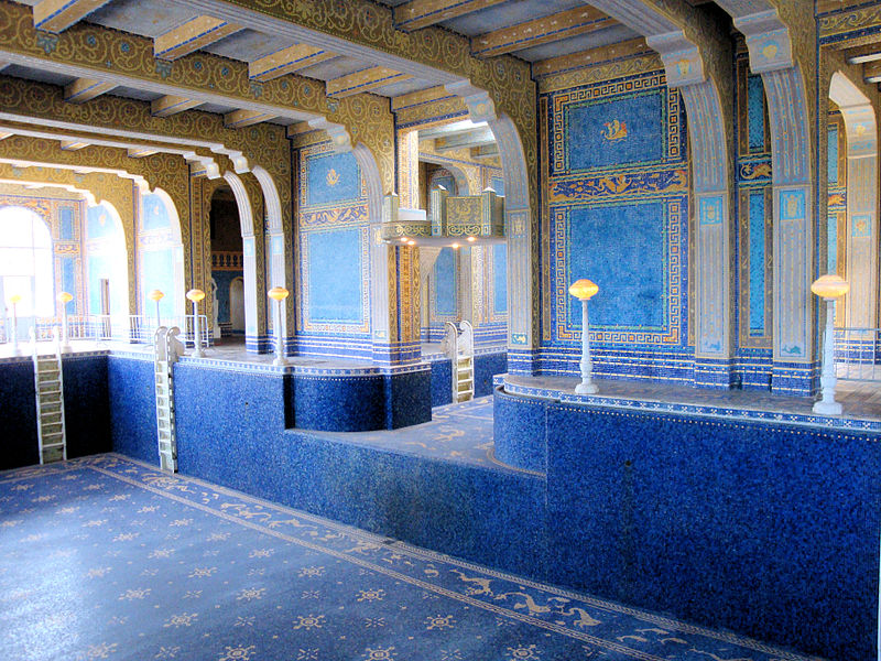 File:DSC27485, Hearst Castle, San Simeon, California, USA (4625655919).jpg