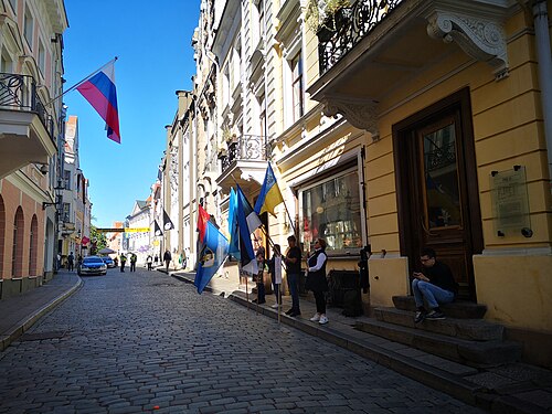 Demonstration every thursday for Ukraine in front of Russian embassy in Tallinn