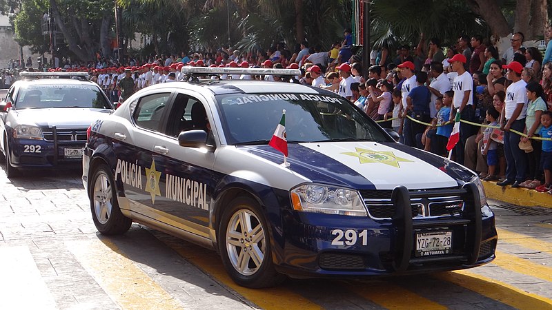 File:Dodge Avenger Merida Police.jpg