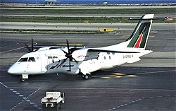 Dornier 328-110 der Minerva Airlines auf dem Flughafen Nizza, April 2001