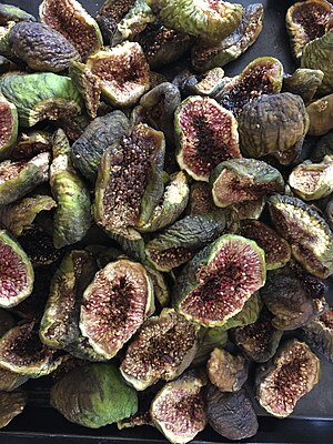 Dried figs