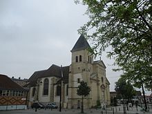 Côté nord de l'église Sainte-Marie-Madeleine de Gennevilliers.