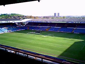 Elland Road: Geschichte, Tribünen, Veranstaltungen