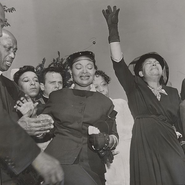 File:Emmett Till's funeral - mourners.jpg