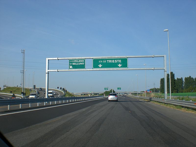 File:Fine dell'A57 dir. est.jpg