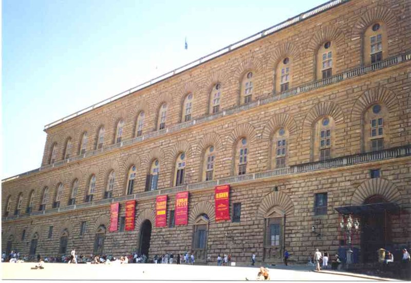 File:Firenze-Palazzo Pitti.jpg
