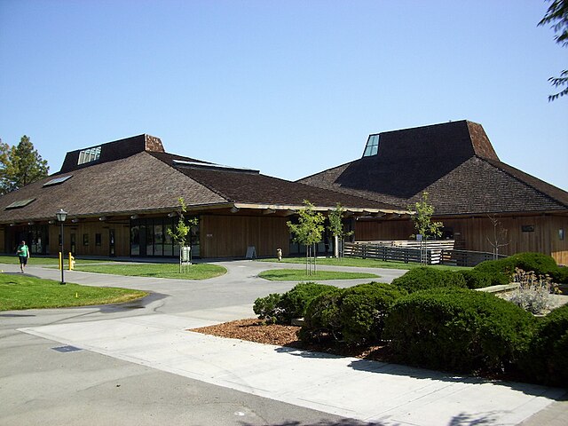 Example of Foothill's campus architecture