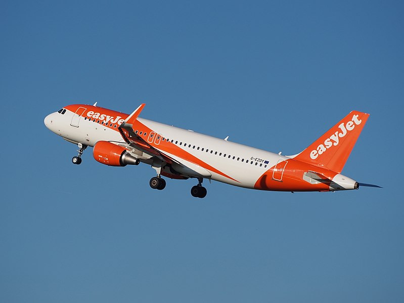 File:G-EZOY easyJet Airbus A320-214(WL) cn6885 takeoff from Schiphol (AMS - EHAM), The Netherlands pic2.JPG