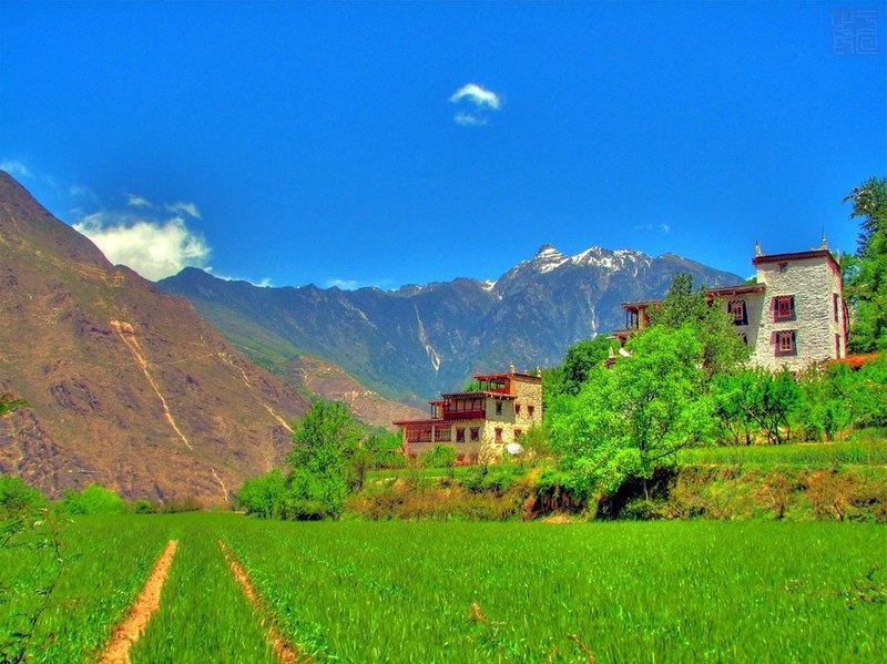 File:Garzê Tibetan Autonomous Prefecture 1.jpg