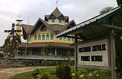 Silih tunggil wangunan gereja ring Beduai