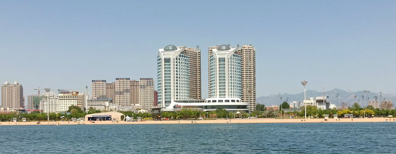 File:Grand Hotel Qinhuang Cropped.png