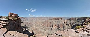 View of the Skywalk and the surrounding canyon Grandcanyon skywalk hd.jpg