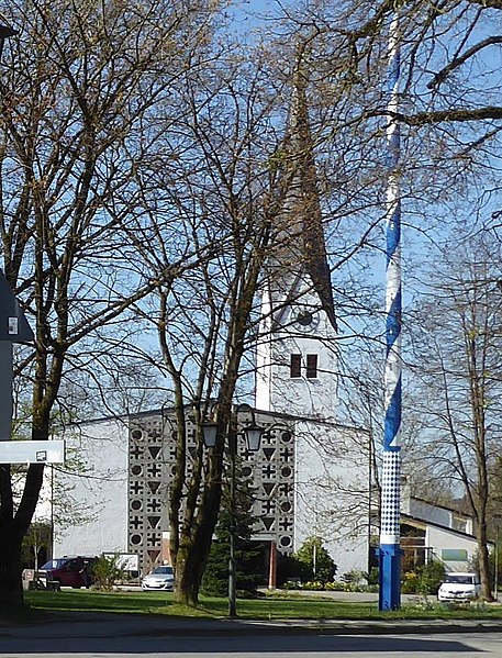 File:Grosskarolinenfeld churches (cropped 2).jpg
