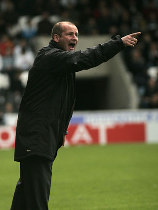 <span class="mw-page-title-main">Gus MacPherson</span> Scottish footballer and manager