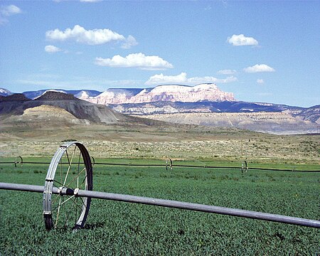 HenrievilleUT farmland.jpg