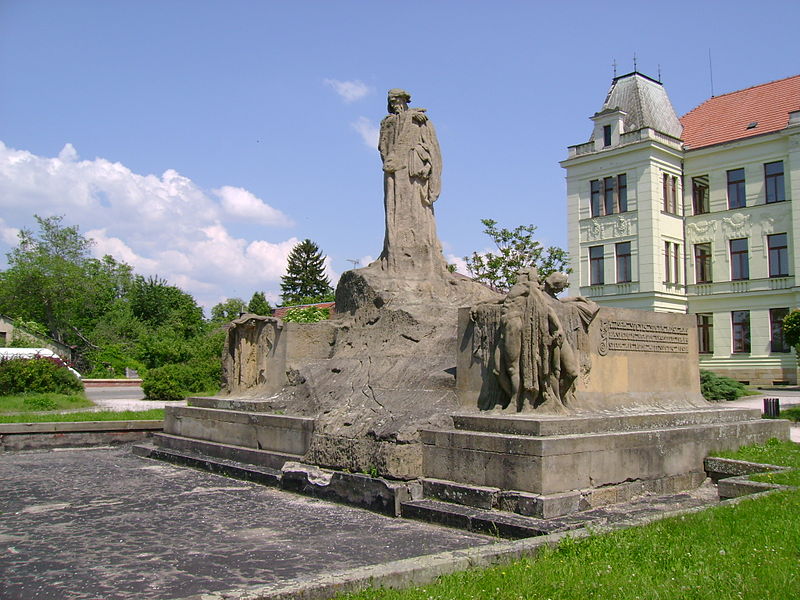 File:Hořice-Jan-Hus-Memorial2011c.jpg