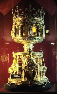 Second reliquaire de la Sainte Couronne, réalisé en 1862 par Placide Poussielgue-Rusand.