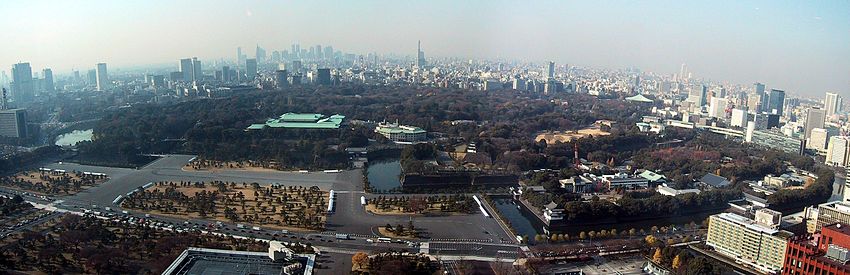 Imperial Palace Tokyo Panorama.jpg