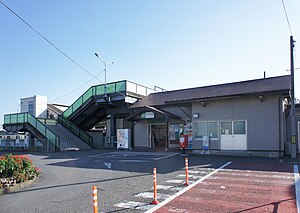 JR Takasaki Line Jimbohara Station building.jpg